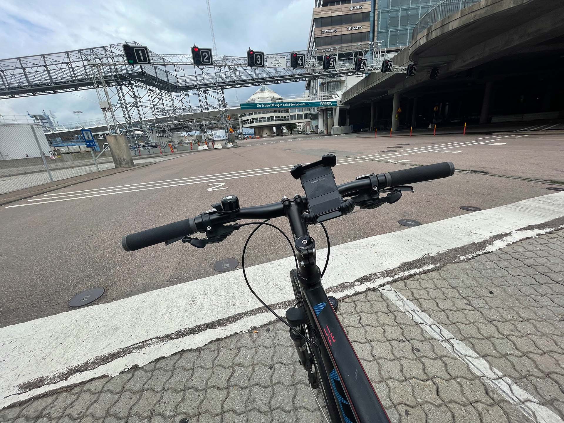 Warten auf die Fähre...